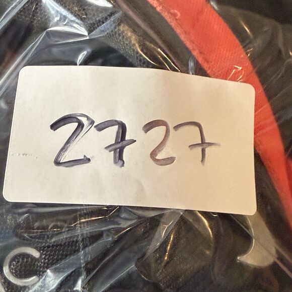 Size 5Y or Women’s 6.5-Nike Air Max 270 Black Bright Crimson Sneakers 943345-018 - Picture 9 of 9